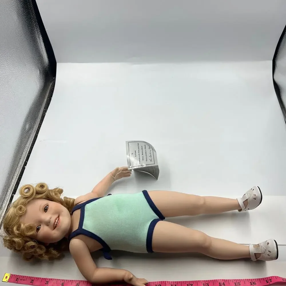 Danbury Mint Shirley Temple Elke Hutchens Bathing Beauty Porcelain Doll 18